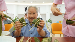 端午佳节包香粽